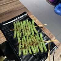 台北東區必吃小酌平價串燒，串在一起平價串燒！好吃、好氣氛，快來吃看看！