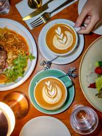 台式Cafe勁多位,與友飲啡傾吓偈