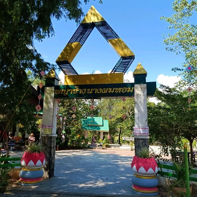 เที่ยววัดตำนานนางผมหอม จ.เลย