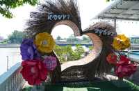 ก๋วยเตี๋ยวเรือห้อยขา ริมน้ำ อยุธยา