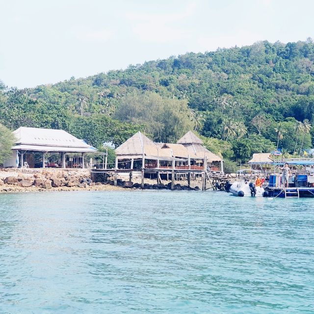 เกาะทะลุ Island รีสอร์ทแอนด์สปา