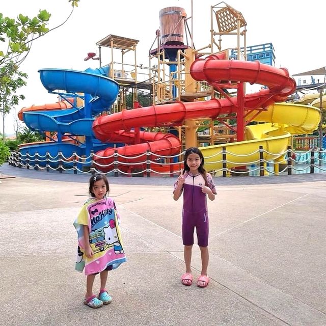 ไปสนุกสนานที่ Vana Nava Huahin กัน 🌊
