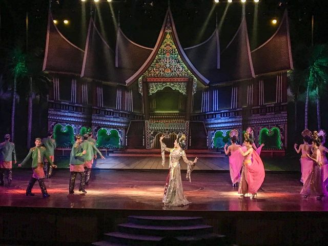 Alcazar bararet Show Pattaya 💃🏻