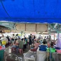 ศูนย์รวมอาหารของกินพื้นเมืองภูเก็ต