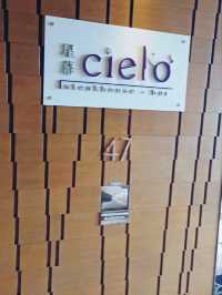 郊外新市鎮 ！九龍東皇冠假日酒店  ！