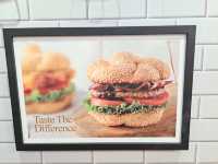 品質穩定的好吃早午餐🥞🍞🧇拉亞漢堡layaburger