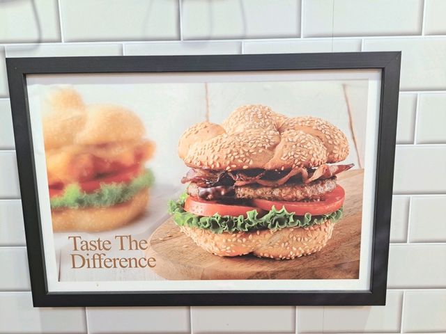 品質穩定的好吃早午餐🥞🍞🧇拉亞漢堡layaburger