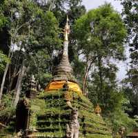 Wat Pha Lat Hike (Monk's trail)