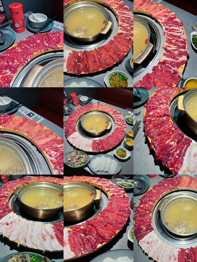「就犟牛肉火鍋」🐮主打由農場飼養直送牛肉，店員即場屠宰新鮮牛肉，保證夠晒新鮮🔥🔥