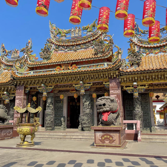 วาร์ปไปเมืองจีนไม่ไกลกรุงเทพ “วัดธรรมกตัญญู บางปู”
