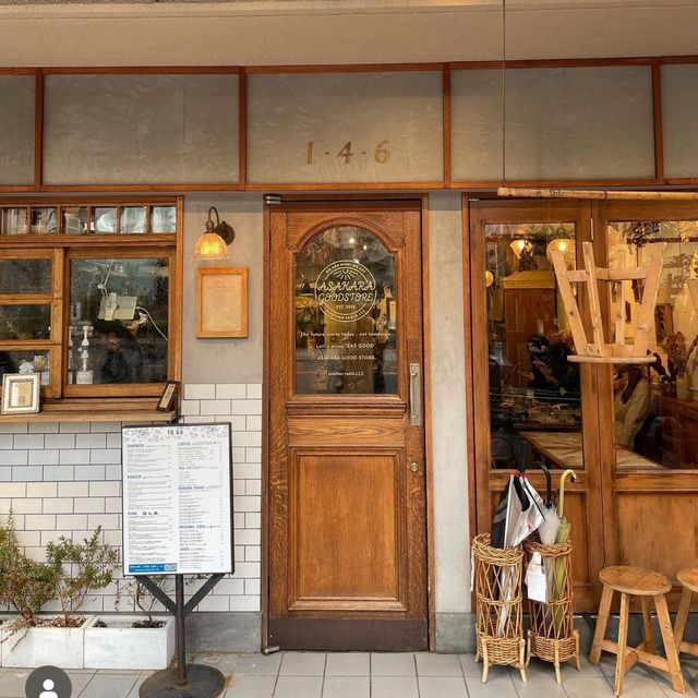 日式咖啡店，舒服放鬆