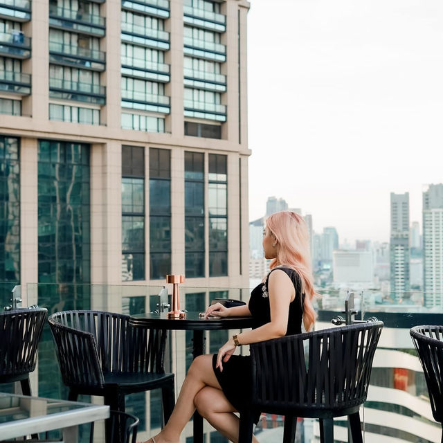 Skyview Hotel Bangkok  พี่พักใจกลางกรุง