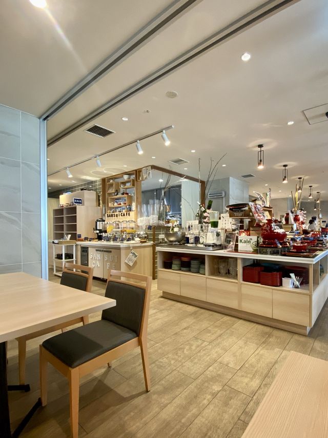 📸️ 極具沖繩特色的酒店早餐 🍱 性價比超值！