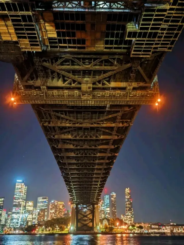 悉尼海港大橋。