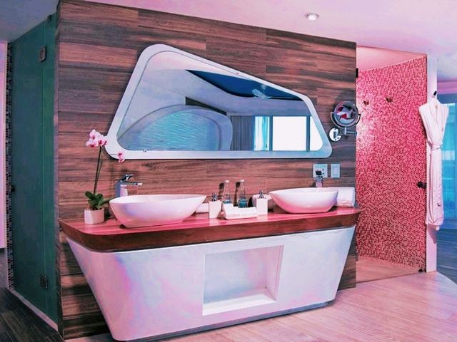 🏖️ Stay at BlueBay Grand Esmeralda