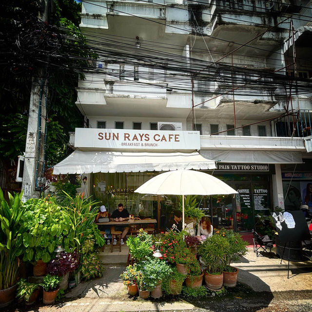 「Sun Rays Cafe」早午餐新鮮優質，性價比高！
