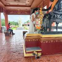 ไหว้พระขอพ่อท่านคล้ายวาจาสิทธิ์