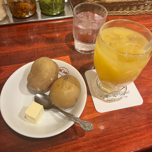 神保町欧風カレーと言えばここ2選！！