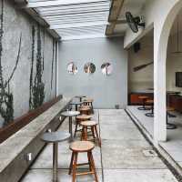 TONES COFFEE | COOL COFFEE SHOP WITH A LISTENING SPACE