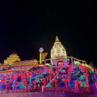 mesmerizing lights display at kek lok si penang