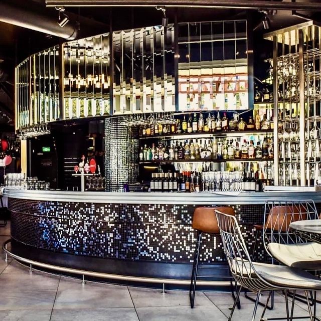 Moo Moo The Wine Bar & Grill