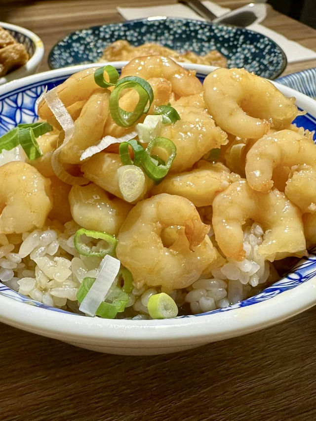 外國朋友來台北必吃05「忠青商行」蝦仁飯