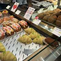 《水原》 焼き菓子、ケーキ、パンの種類も豊富🫶🏻お気に入りのベーカリーカヒェ 본누벨🥐