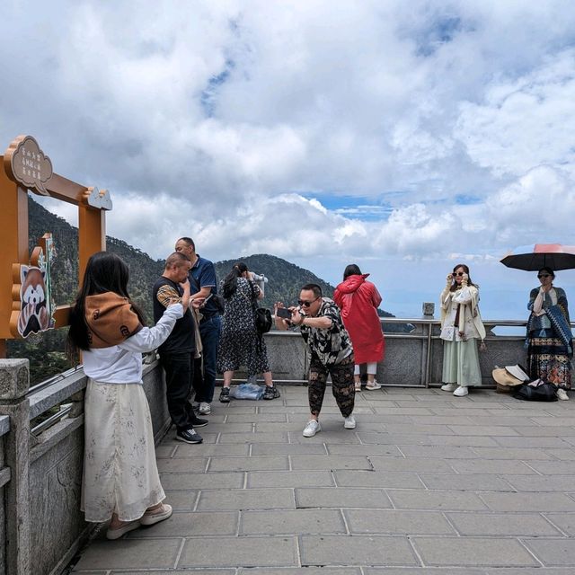 4000m Cangshan Moutain Views Via Relaxing Cable Car Ride