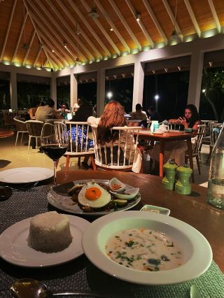 Can you find the Jade here in Maldives 🥘🍝🍜