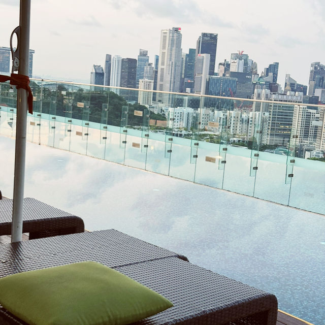 Enjoy panoramic city Views from the Rooftop Pool at Hotel Jen Orchardgateway 