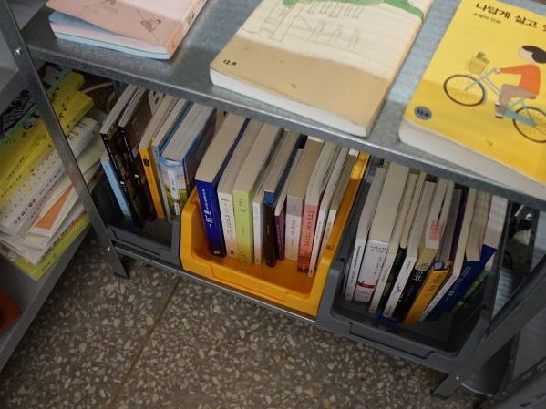 서순라길 핫플 카페, 여유로운 북카페
