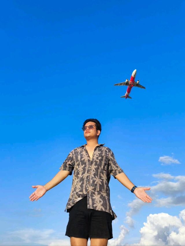ชมเครื่องบินขึ้นที่ หาดไม้ขาว ภูเก็ต