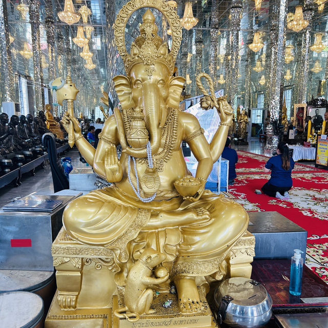 วัดม่วง อ่างทอง 🙏🏻