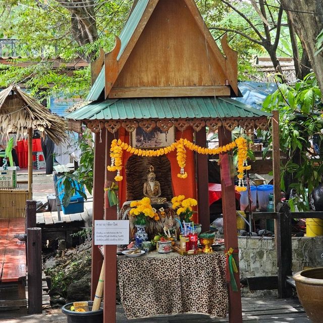 ตลาดน้ำตลิ่งชัน