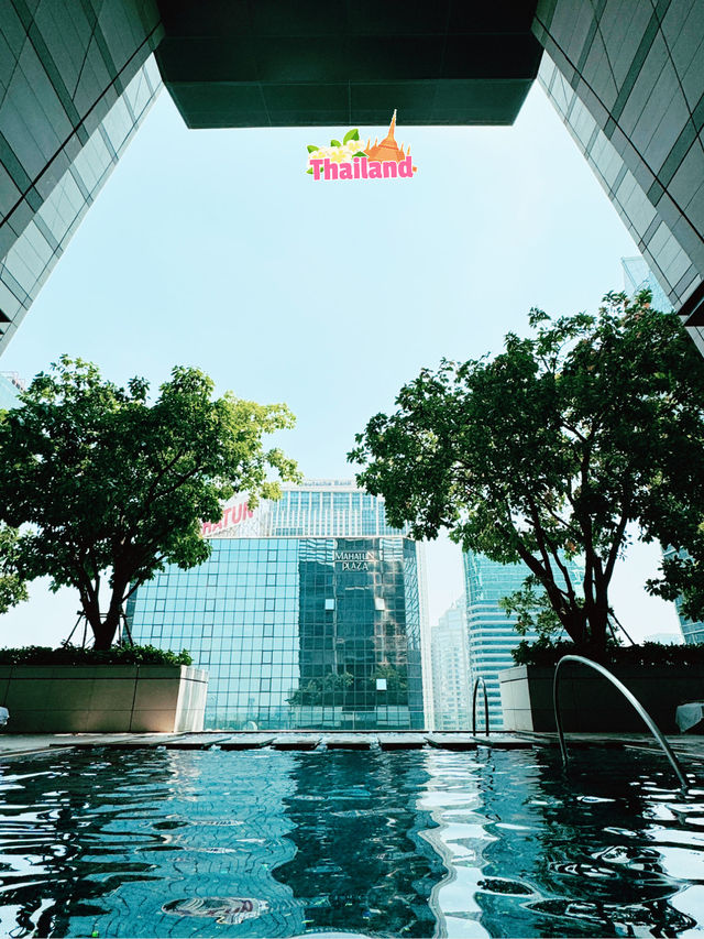 🇹🇭 Awesome swim at Rosewood Bangkok