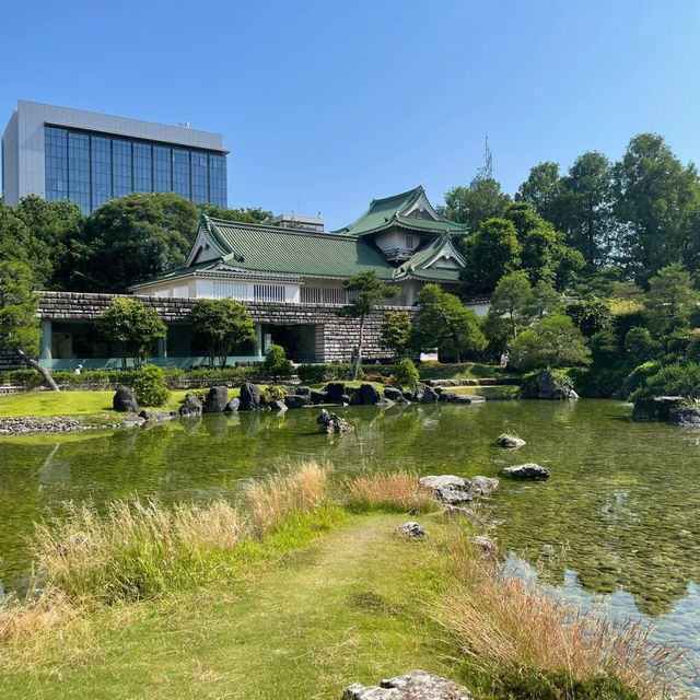逸翁美術館：現代與傳統交融的藝術殿堂 🏛️🎨