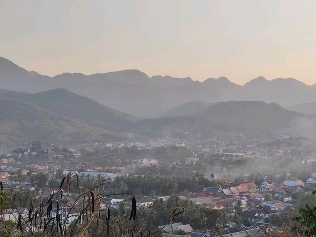 Phousi Hill พระธาตุพูสี จุดชมวิวหลวงพระบาง ลาว