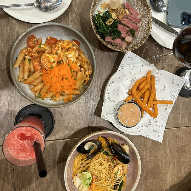 ร้านอาหารกึ่งคาเฟ่ ที่ wow มาก