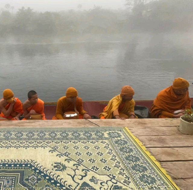 ดื่มด่ำธรรมชาติอันบริสุทธิ์ @เมืองเฟือง สปป.ลาว 