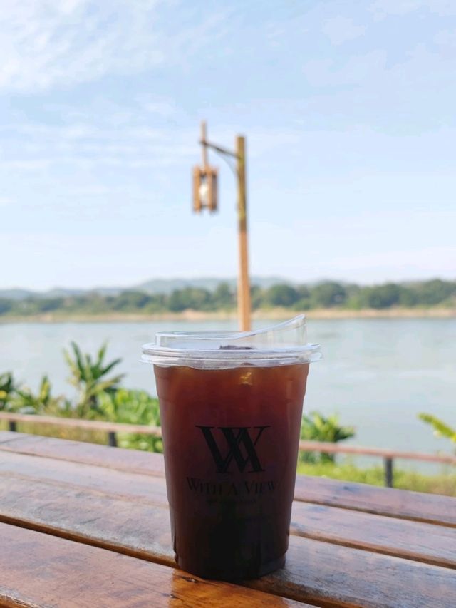 With A View Hotel @Chiangkhan คาเฟ่เชียงคาน