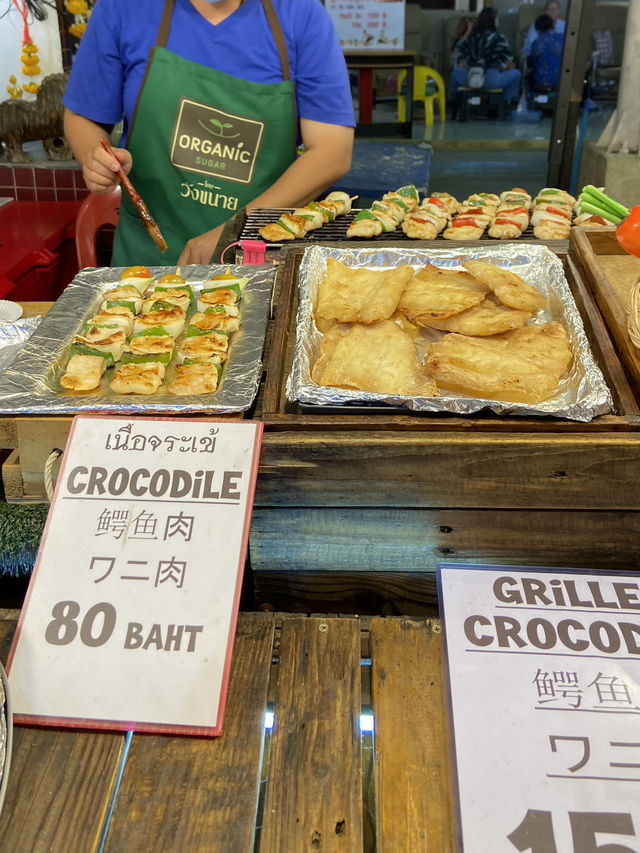Chiang Mai Night Market: A Feast for the Senses