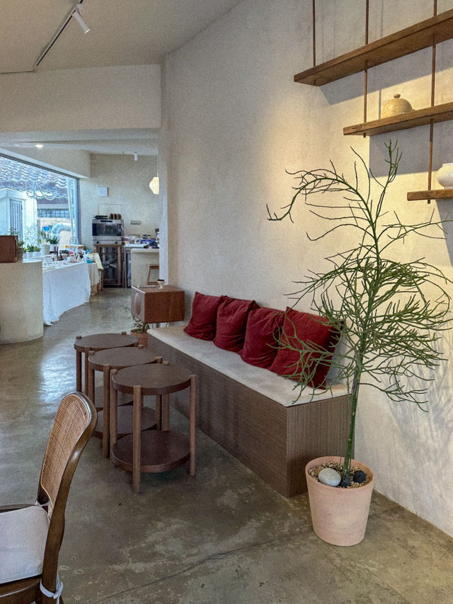전주 한옥마을에서 즐기는 차 한잔의 여유