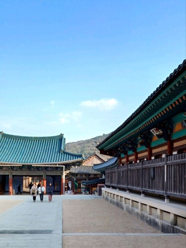 🌿 고즈넉한 사찰 데이트, 통도사