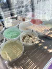 Yada House ไอศกรีมเบเกอรี่ นครพนม🍦