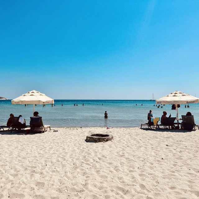 Alaçatı: Where Charm Meets the Aegean 🌺✨🇹🇷
