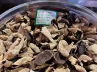 Fragrant Medicine  — The Chenpi of Xinhui (Dried Mandarin Peel)