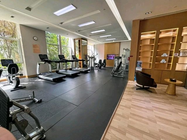 成都百悅希爾頓逸林酒店，奢華氣派的城市綠洲