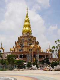 “วัดพระธาตุผาซ่อนแก้ว: อัญมณีแห่งขุนเขา ที่สายบุญต้