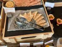 พาส่อง Breakfast The Standard Huahin