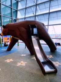 Changi T2 Airport - Satisfy all Your Needs